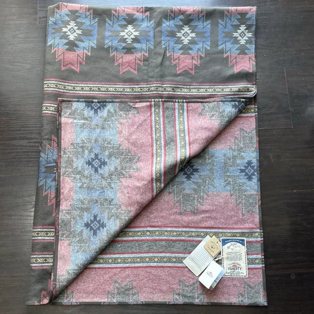 Faherty x Doug Good Feather Adirondack Blanket 52x72 Woven Organic Cotton Beach